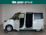 両側スライドドアを採用しています、助手席側は電動式で運転席から開閉できます。(運転席側は手動式です。)
