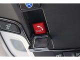 「Honda CONNECT」で緊急時にオペレーターのサポートを受けたり、スマートフォンでクルマのエアコンをONにできたりと『つながる』サービスが受けられます。※別途、登録必要。