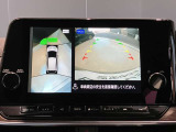 クルマを空から見たような映像が映る、アラウンドビューモニターで、車両周辺の安全確認も一目できます!小さなお子様や障害物も確認できるので、運転のしやすさだけでなく事故防止にも役立ち安心して駐車できます♪
