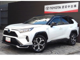 人気のSUVにさらにプラグイン機能を搭載した車両になります。