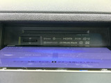 HDMIやUSB入力に対応し、様々な映像ソースを楽しめます。後席の乗員も快適に過ごせるよう、エンターテイメント機能を充実。