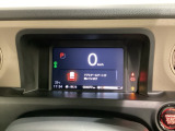 デジタル表示のスピードメーターとタコメーター、燃費やオドメーターなどの表示の他に、ホンダセンシング機能などの表示もできる多機能なマルチインフォメーション・ディスプレイです。
