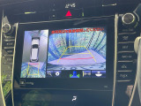 【パノラミックビューモニター】専用のカメラにより、上から見下ろしたような視点で360度クルマの周囲を確認することができます☆死角部分も確認しやすく、狭い場所での切り返しや駐車もスムーズに行えます。