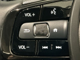 ステアリングリモコンは、運転中でも簡単に音量調整やチャンネル変更もできます!わき見運転防止にもつながるので安心です♪