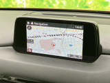 スムーズな目的地設定と的確なルート案内で、快適なドライブをサポートします。目的地までストレスなく到着できます。