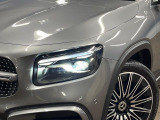 ●LEDヘッドライト:夜間走行時も良好な視界を確保し安心して運転できる高輝度LEDヘッドライトを装備!点灯速度が早く、消費電力も抑えられています。