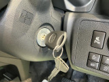 車両状態証明書修復歴の有無も一目瞭然。機能や内装・外装、走行距離、修復歴の有無をチェックし、クルマの状態を10段階にした車両状態証明書。数字や記号を使ってわかりやすく表示しています。