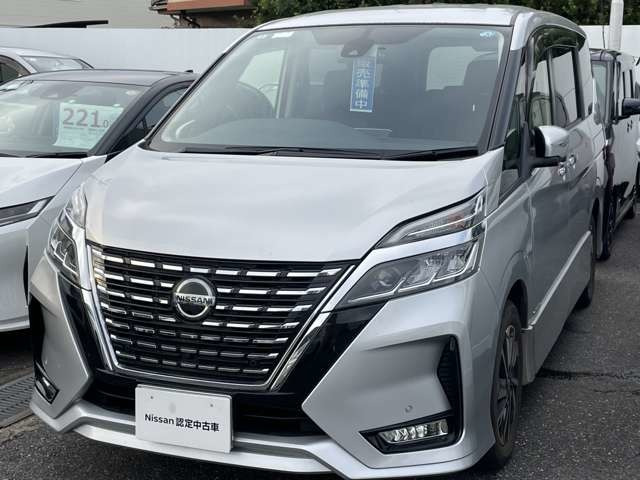 セレナ 2.0 ハイウェイスターV 