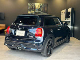 かわいいテールのデザインはほかの車にはない魅力があります。ひと目で&ldquo;MINI&rdquo;とわかるデザインです。