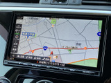 鮮明な画面表示で、目的地へのナビゲーションをサポート。スムーズな移動を快適に演出します。詳細な地図情報で、初めての道も安心です。