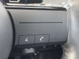 ハンズフリー通話ができます。