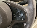 【アダプティブ・クルーズ・コントロール】予め設定した車速内でクルマが自動的に加減速。 前走車との適切な車間距離を維持しながら追従走行し、高速道路でのドライバーの疲労を軽減してくれる嬉しい機能付♪