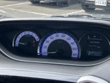 視認性の高いメーター類で、運転状況を的確に把握。運転に集中できる、シンプルなデザインが魅力です。