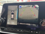 【アラウンドビューモニター】上空から見下ろしているかのような映像で駐車をサポート。安心です。