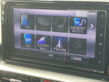 多様なソースに対応し、お好みの音楽やラジオを楽しめます。充実したオーディオ機能で、車内時間をより豊かに。