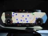 重厚感と安定感があり、同時にダイナミックさも備えるAudiの走り。機能やデザインが革新的なメーター。