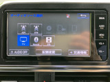 使いやすいインターフェースで、様々な機能を操作可能。お気に入りの音楽を楽しみながら、快適なドライブを過ごせます。