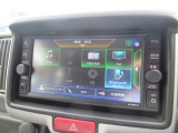 ナビゲーションの他にテレビ、ラジオ、CD、Bluetoothなど色々な機能がついていますので、運転も楽しくなります。