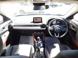 操作系が見やすくまとまったインパネ。初めてのマツダ車でも扱いやすい配置です。