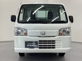 自社整備工場で点検整備をおこなってからお渡ししています。車検が残っている場合は『12ヶ月点検整備』を、車検整備付きの場合は『車検整備』をおこないます。整備費用は車両本体価格に含まれています。