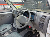 【運転席】年式・走行距離に対して、とても綺麗な状態を保たれております!!