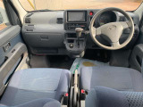 全方位で視界が広く、高い目線で運転もしやすいです