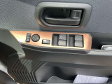 運転席のパワーウインドウ等操作部