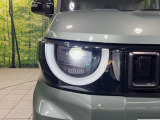 【LEDヘッドライト】悪天候や夜間走行時も良好な視界を確保し安心して運転できる高輝度LEDヘッドライトを装備!点灯速度が早く、消費電力も抑えられています。