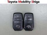スマートキー2本付き!キーをポケットやカバンに入れておくだけでドアの施錠・開錠やエンジンスタートの操作が簡単です!
