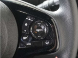 ◆アダプティブクルーズコントロール◆予め設定した車速内でクルマが自動的に加減速。前走車との適切な車間距離を維持しながら追従走行します。【LKAS】車線維持支援システムでステアリング操作を支援。