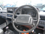 もしもの時の安全装備も充実!!運転席エアバック&安全ボディー付きで安心です!!!