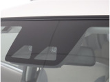 TOYOTA SAFETY SENSEは道路状況、車両状態、天候状態及びドライバーの操作状況などによっては、作動しない場所があります。あくまで運転補助機能です。