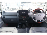 ランドクルーザー70 4.0 4WD 