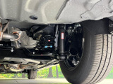 お車を安心してお乗りいただく為には、足回りの定期点検が欠かせません。サービスサポート(有償保証)では無料点検もご提供しており、安心のカーライフをお過ごしいただけるサポート体制が整っています。