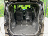 普段のお買い物や通勤、送迎等に十分な荷室スペースを確保しております。セカンドシートを倒すと、大きな荷物の積載も可能です♪