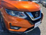 LEDヘッドライト装備。暗い道や、天候の悪い日でも視界良く運転できます。