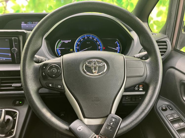 トヨタ ノア 1.8 ハイブリッド X の中古車詳細 (109,800km, ダーク
