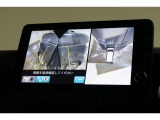 ★マルチビューカメラシステム★ギヤをRに入れるとナビの画面には上空から見下ろし感覚の映像がドライバーをアシスト★