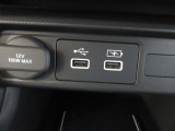 便利な充電用USBジャックも付いています☆周辺機器の充電にご利用頂けます☆