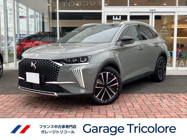 DS7 リヴォリ E-TENSE 4×4 4WD