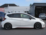 NISMO専用ボディ補強(フロントトンネルステー、リヤトンネルステー、フロントサスペンションメンバーステー、リヤクロスバー、リヤアンダーフロアVバー、リヤサスペンションメンバーステー)
