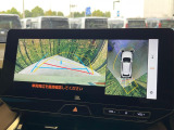 【パノラミックビューモニター】専用のカメラにより、上から見下ろしたような視点で360度クルマの周囲を確認することができます☆死角部分も確認しやすく、狭い場所での切り返しや駐車もスムーズに行えます。
