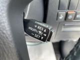 【クルーズコントロール】高速道路もラクラク走行。アクセルを離しても一定速度で走行ができ、長距離運転時の負担を軽減!加速・減速も簡単なスイッチ操作で調整できます。