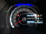 視認性も良いメーターで、運転も快適です!