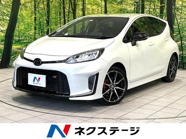 アクア  GRスポーツ