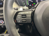 ステアリングにオーディオ操作スイッチが付いています。オーディオ画面に直接タッチしなくても操作が出来ますので、運転に集中できます。
