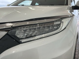 LEDヘッドライトは、点灯の瞬間から最大光量を発揮し、突然暗くなるトンネルなどでの安定感を高めます。