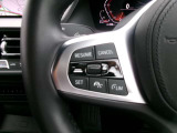 アクティブクルーズコントロール装備です。設定速度をキープしつつ、車間距離を優先し安全走行を可能と致します。長距離ドライブにマストな装備です。