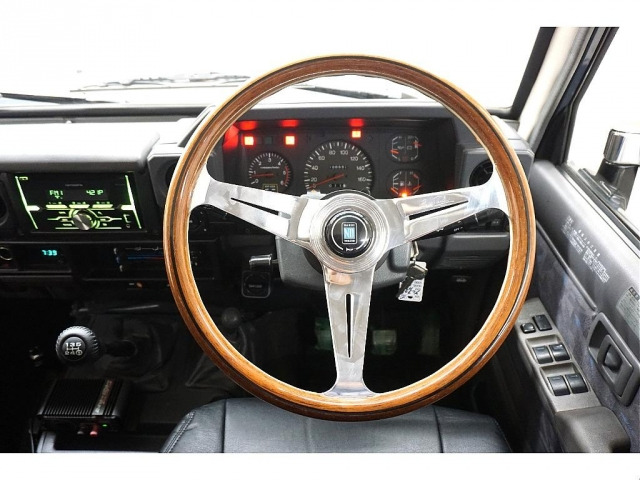 トヨタ ランドクルーザー70 4.2 ZX ディーゼル 4WD の中古車詳細