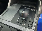 エンジンで発生したパワーを、余すところ無く路面に伝達する、新開発のスカイアクティブマチック(8速AT)。